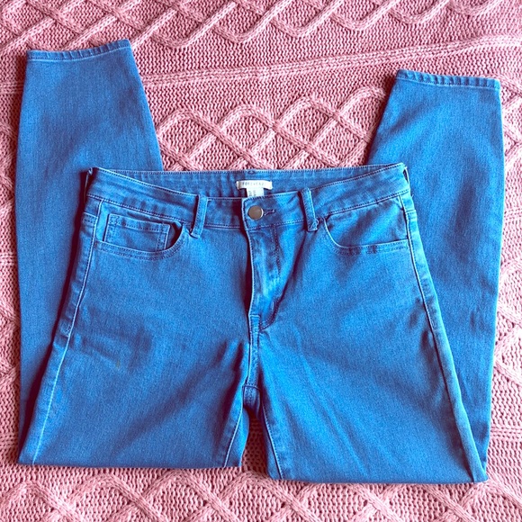 Forever 21 ankle cropped, mid-rise jeans - Picture 1 of 4